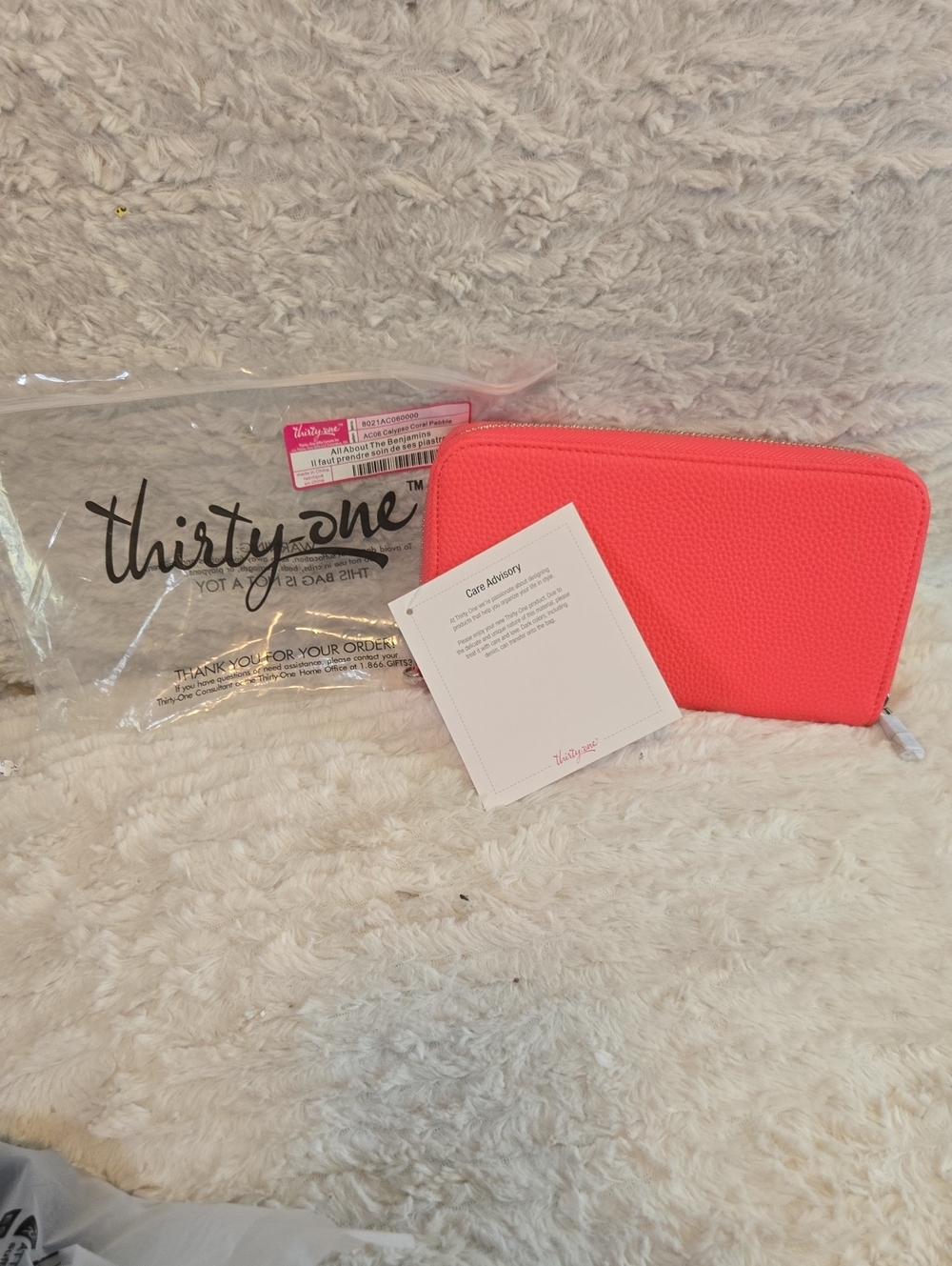 Thirty-One Coral Zip-Around Wallet NWT